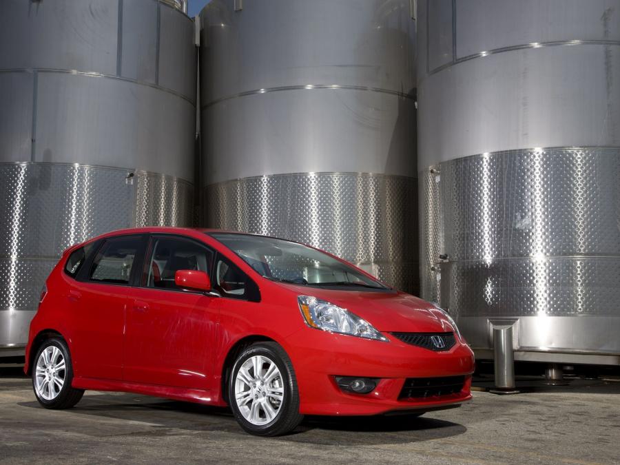  Honda Fit Sport 2008 года  (фото 14 из 32)